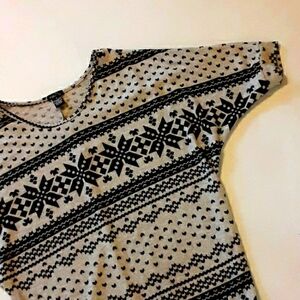 NWT! Winter fairisle black & grey top, sz m